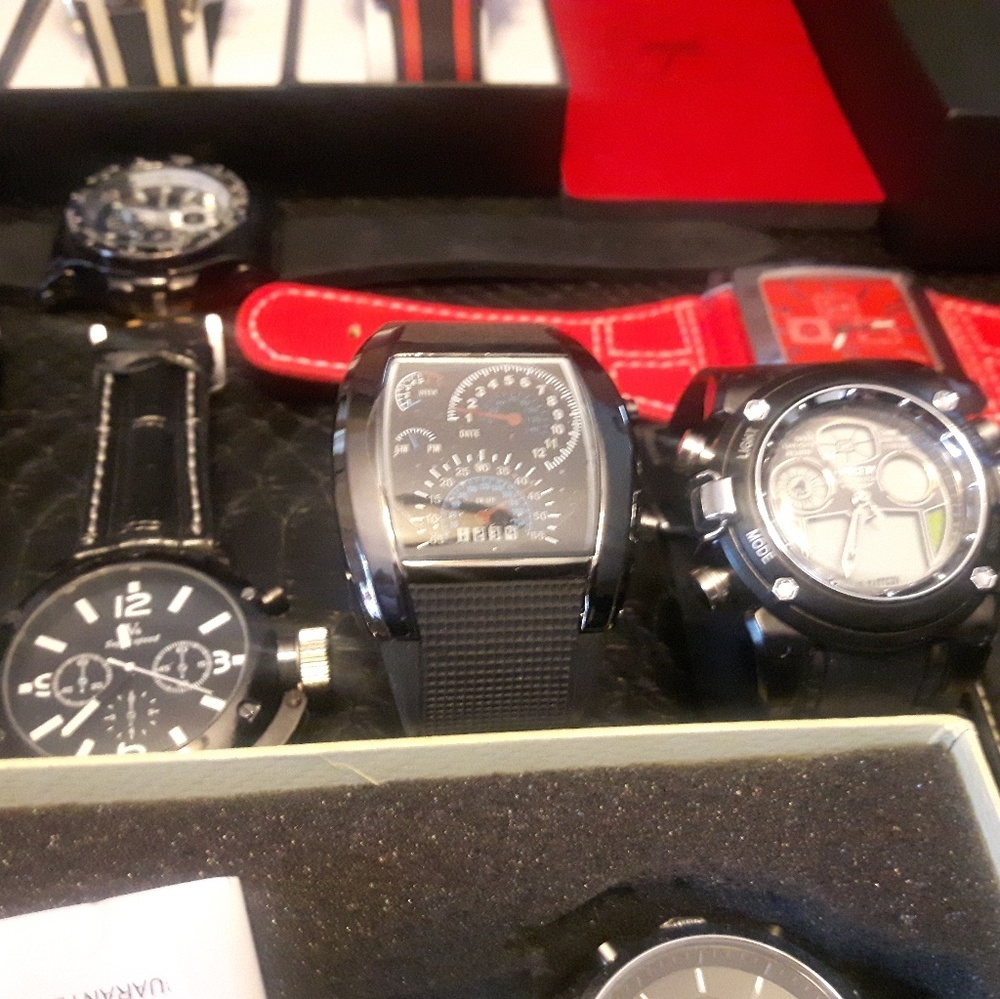 Fashion Watches & Rings - Picture 3 of 7